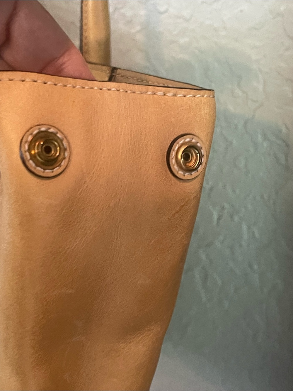 Coach camel colored leather carryall handbag - Picture 6 of 14